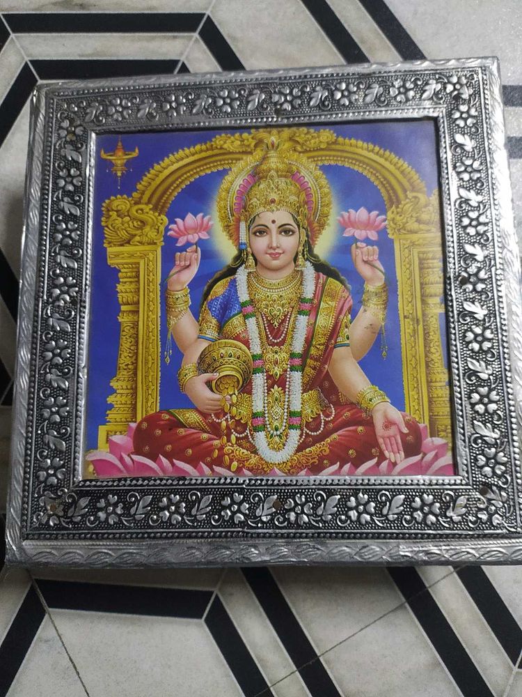 Maa Lakshmi Pooja Box