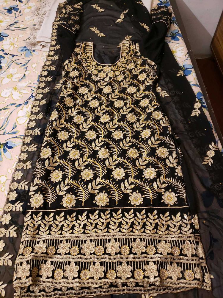 Z Black Patiyala Set Suit 1 Margin No Flaws