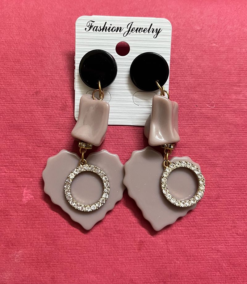 Beautiful Korean Earrings (brand new)