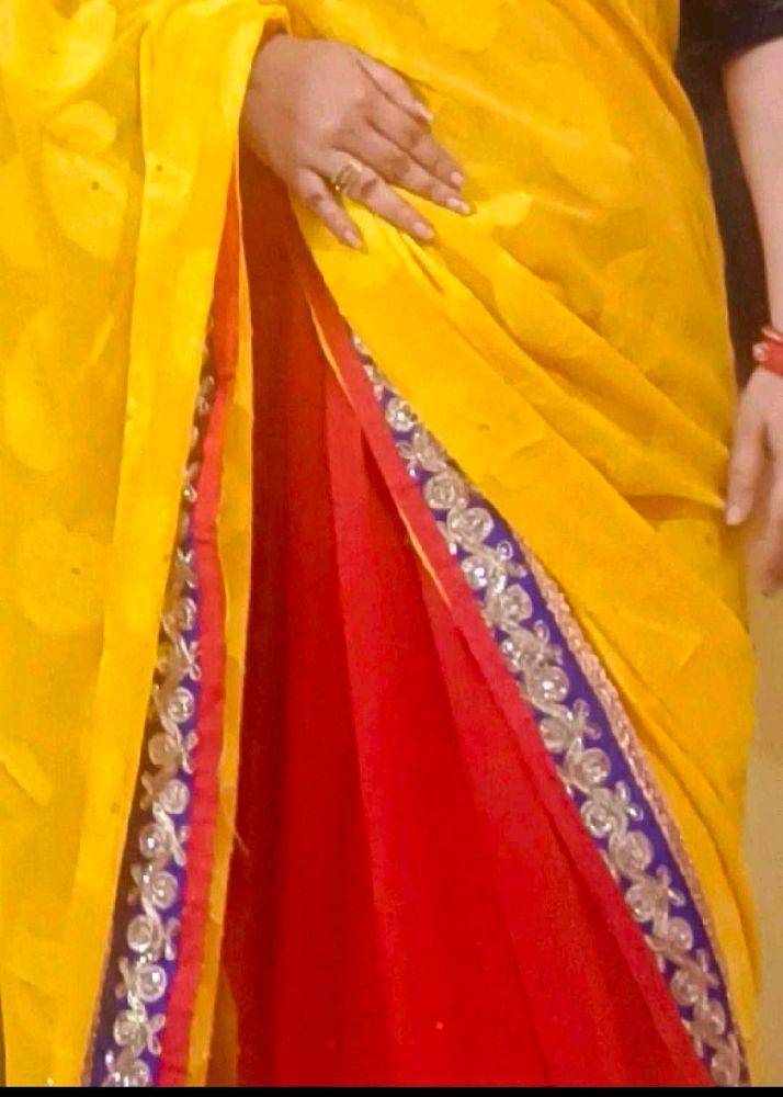 Saree.. Blouse Not Attached