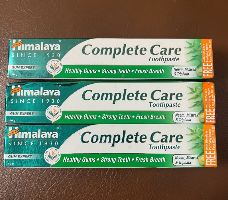 Himalaya Toothpaste