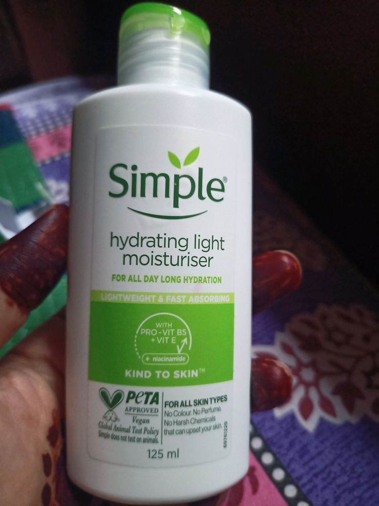 Simple Hydrating Light Moisturiser