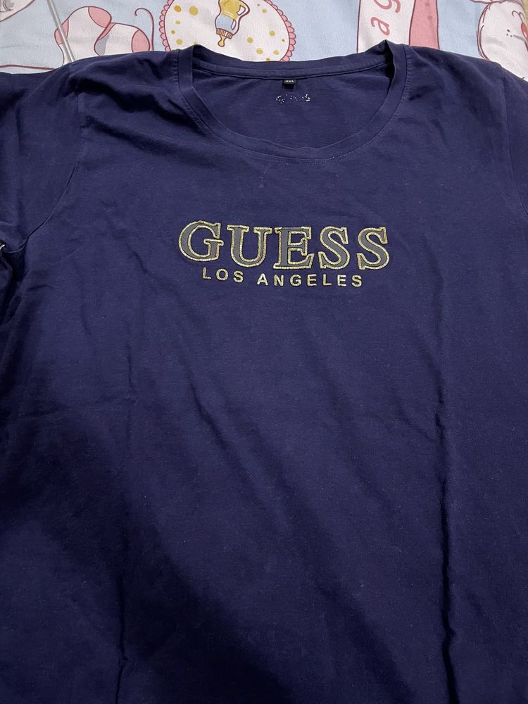 Guess tshirt