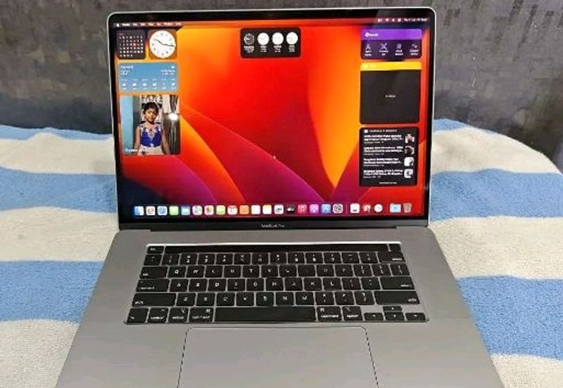 Apple MacBook Pro