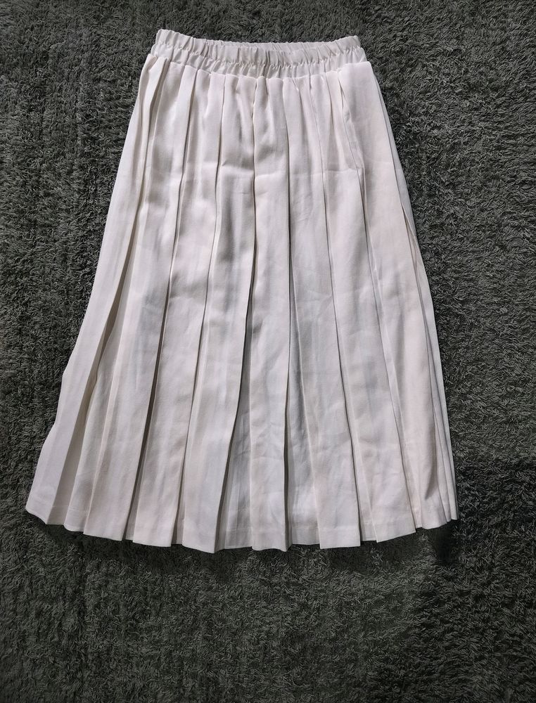 Knee Length White Pleated Skirt