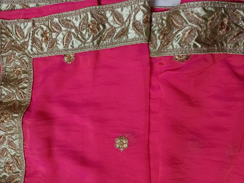 Elegant Pink DhupChav Shaded Dupatta With Border