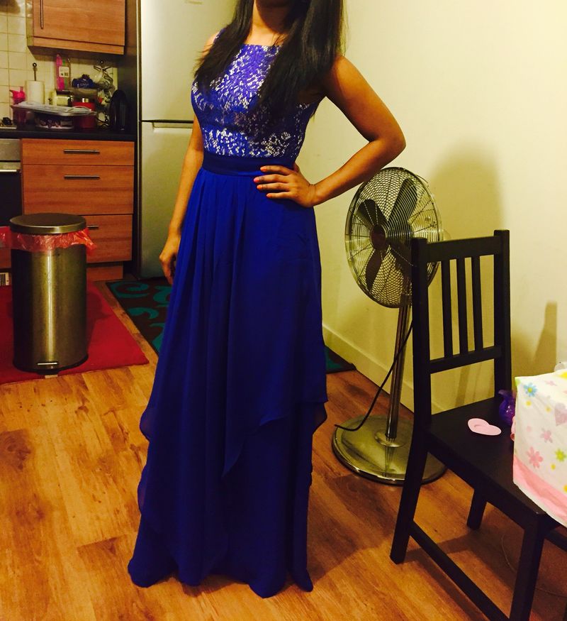 Gorgeous sleeveless blue long gown