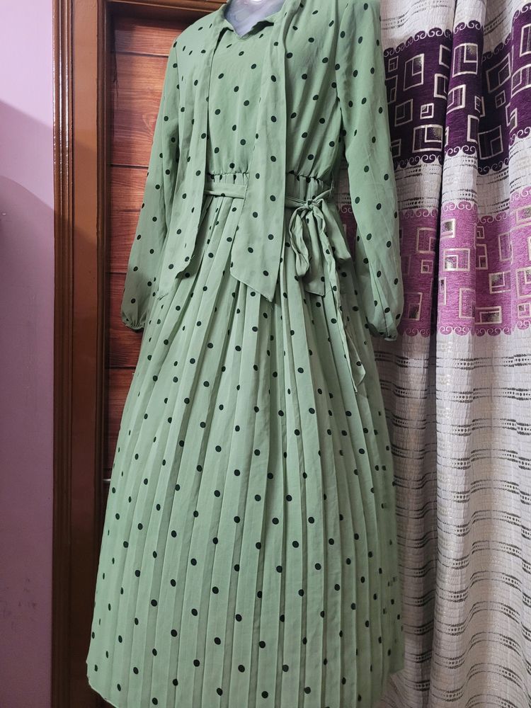 **Stylish Polka Dot Dress With Bow Tie & Belt.