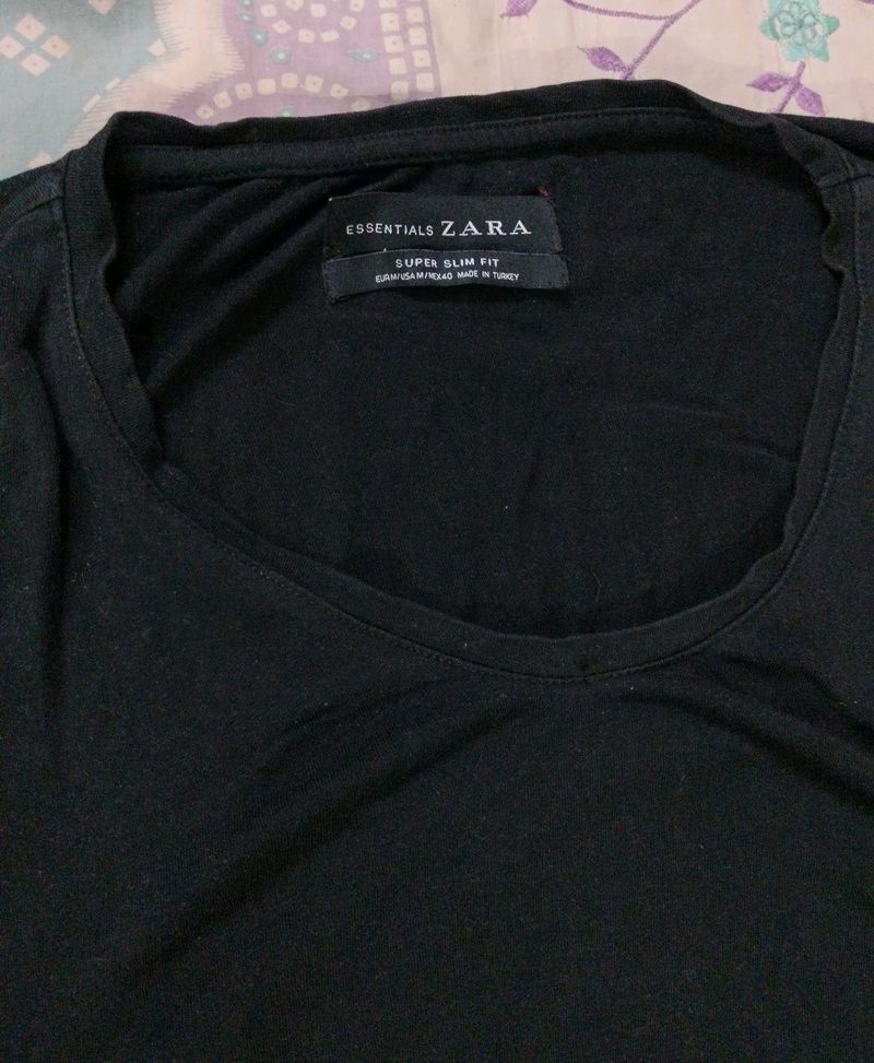 ZARA tshirt 👕