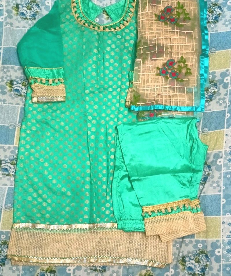 Diwali Special Suit Set