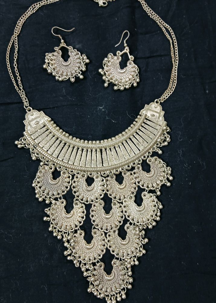 Necklace set