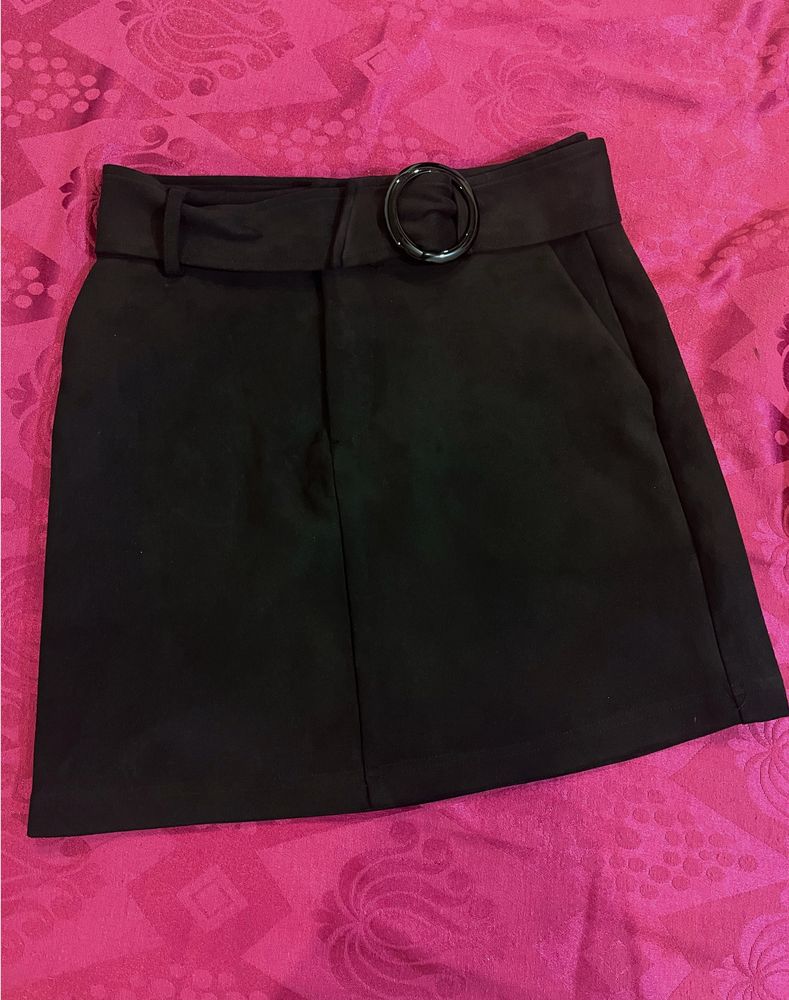 Black Basic Skirt