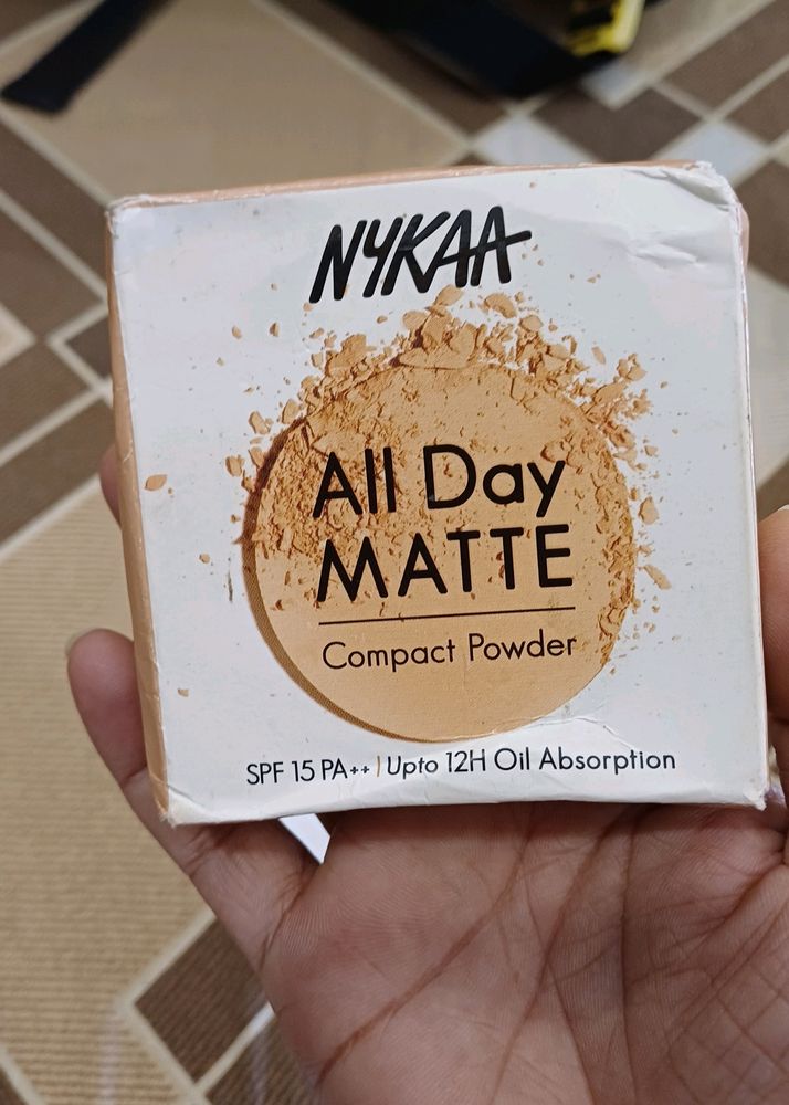 Nykaa Compact Powder