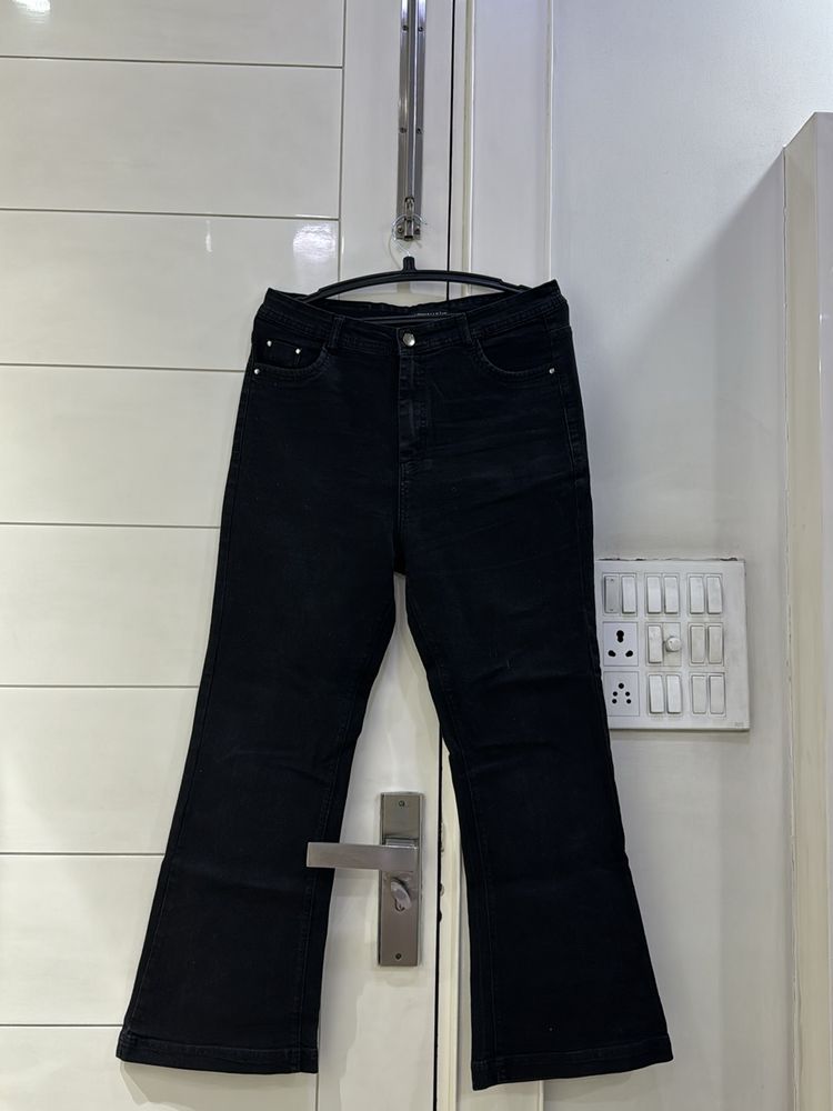 Kassually Black Bootcut Jeans