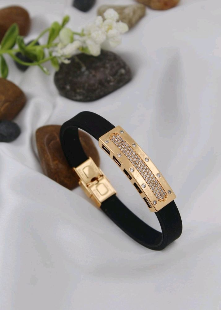 PREMIUM QUALITY ADJUSTABLE BLACK BAND CUM BRACELET