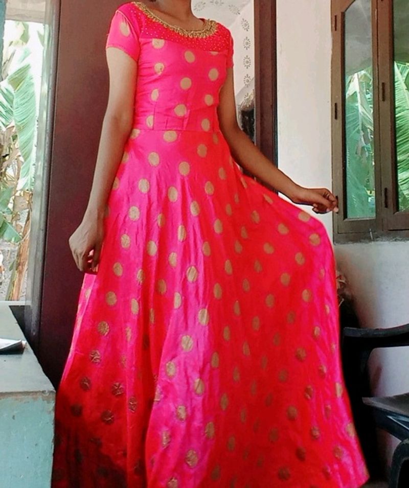 Beautiful Rose Gown For Ladies