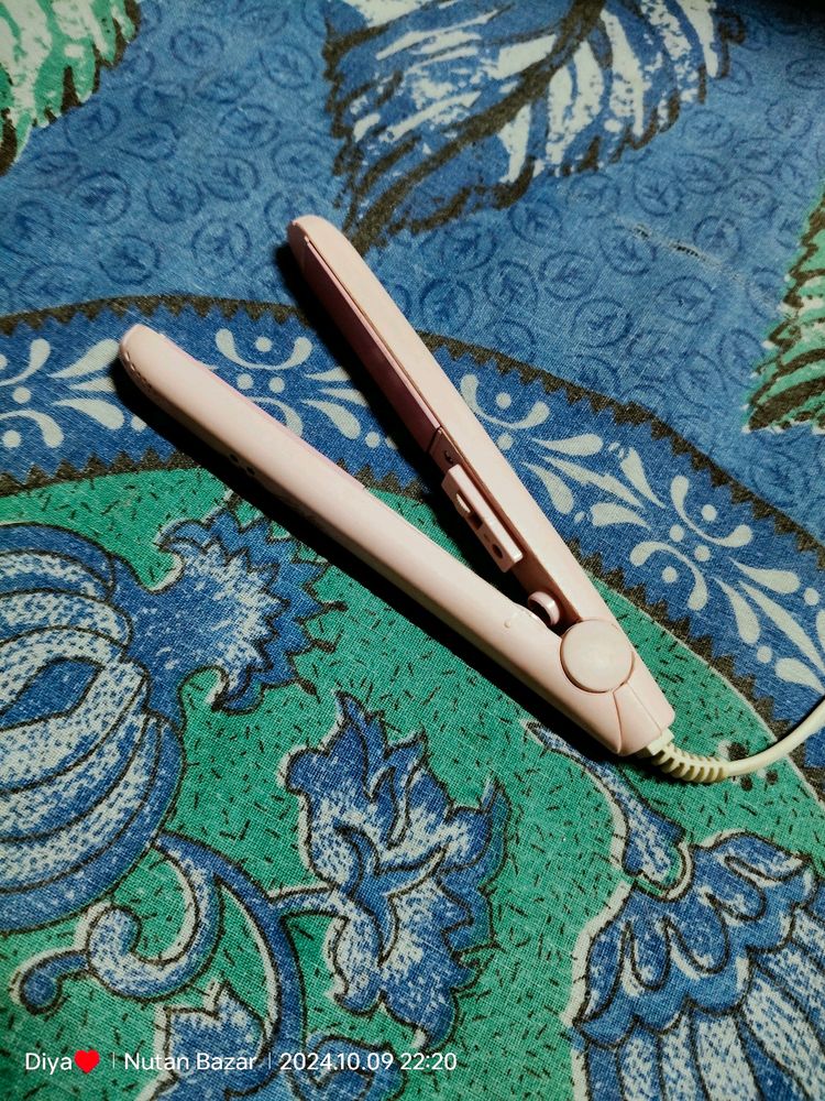 Mini Hair Straightener