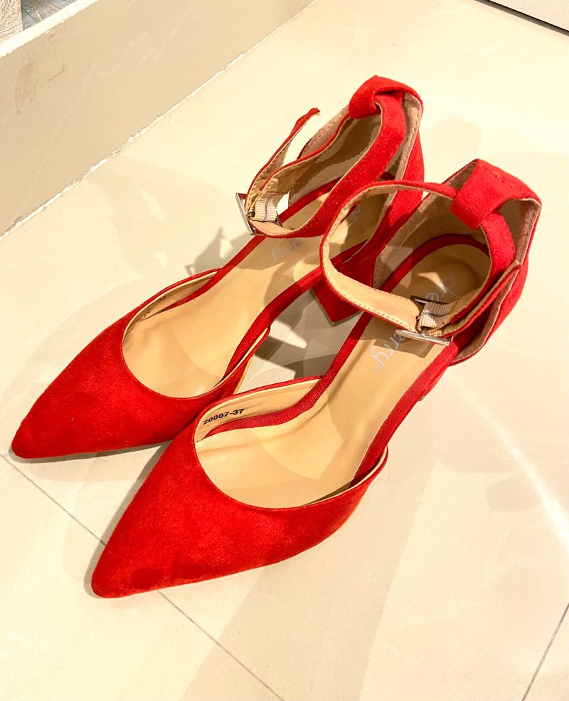 Red Solid Pump Heels (DressBerry)