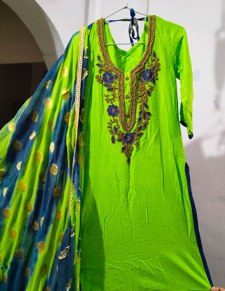 Salwar Suit With Heavy Dupatta.