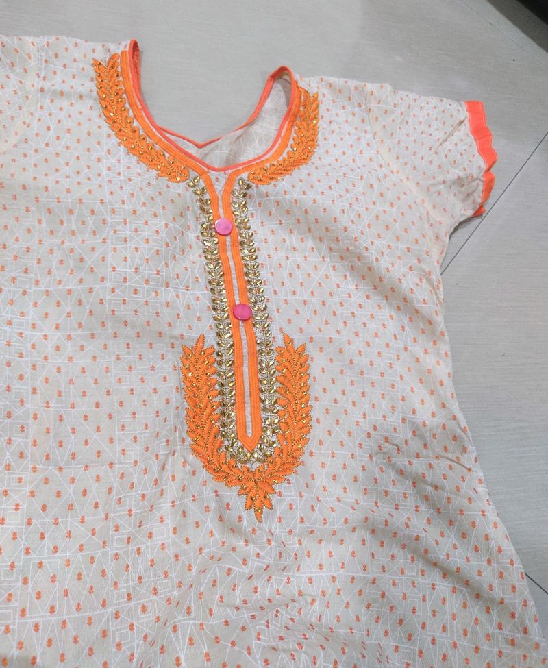 Fashionable Orange Kurti