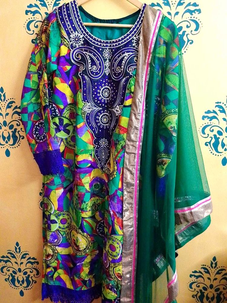 Pakistani Suit💚💜