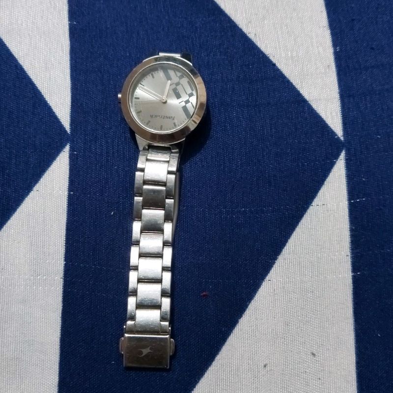 Fastrack Analog women's wrist watch