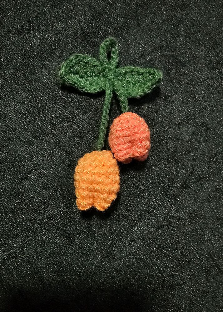 Tulip Showpiece/ Keychain Crochet