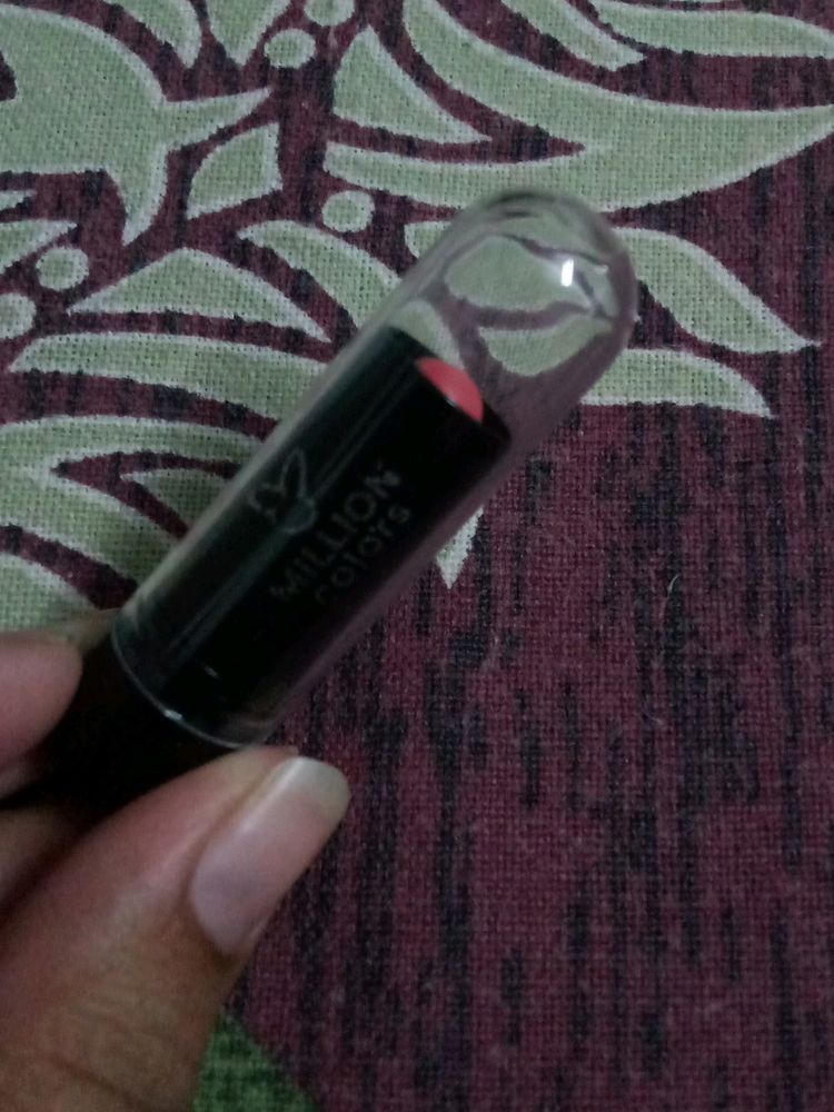 Million Colour Lipstick + Free Gift