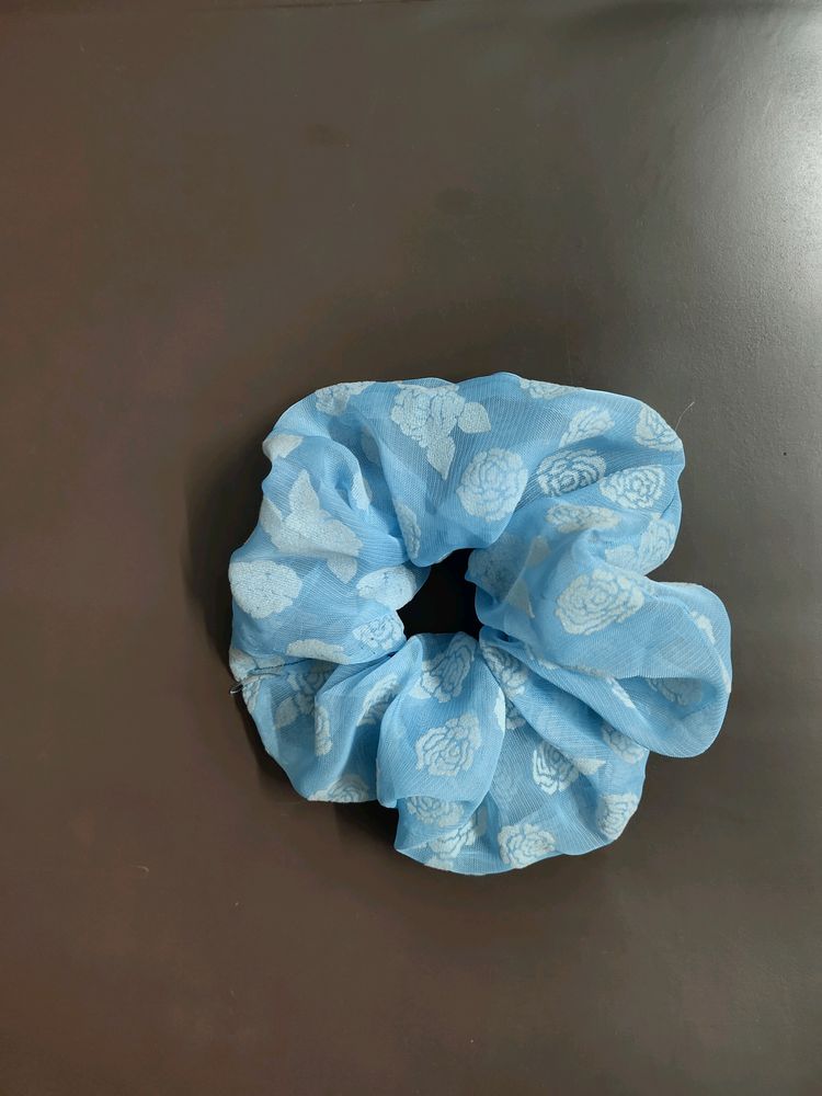 Blue Scrunchie (L)