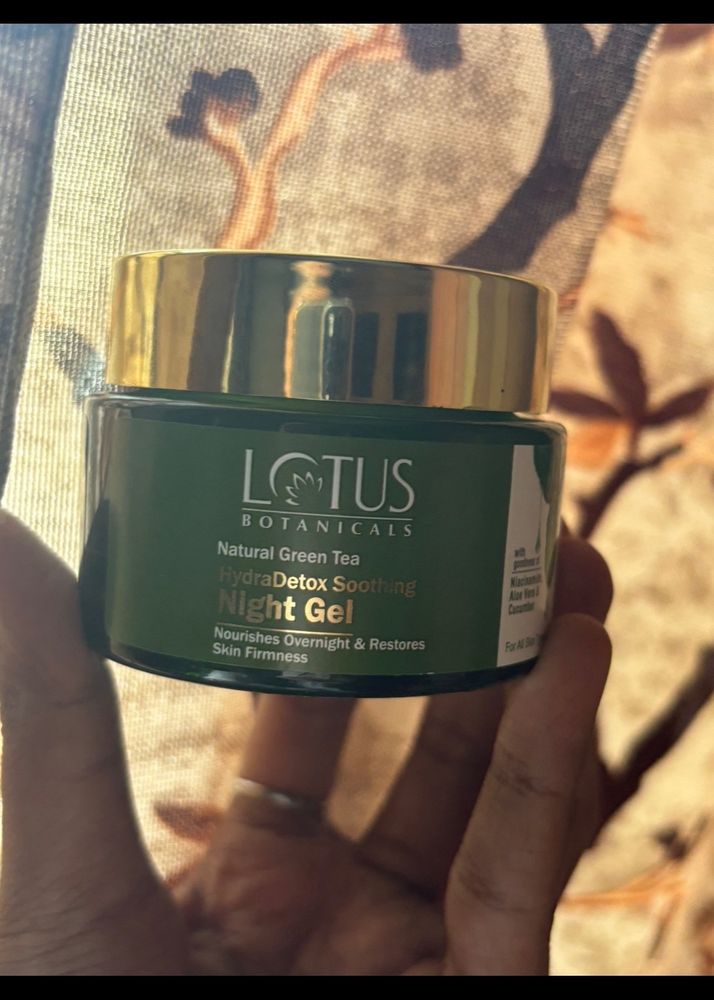 Lotus Botonicals Hydradetox Soothing Night Gel ✨