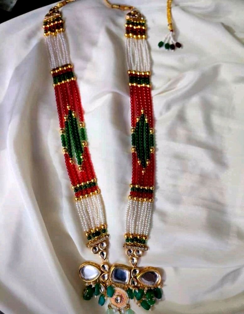 Stunning Necklace With Long Multicolour Chain .