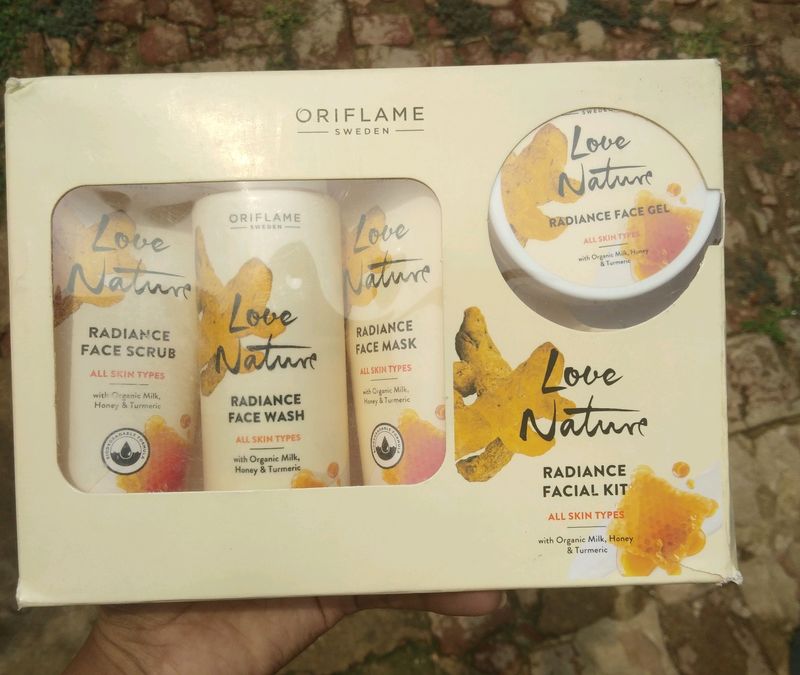 Oriflame Facial Kit