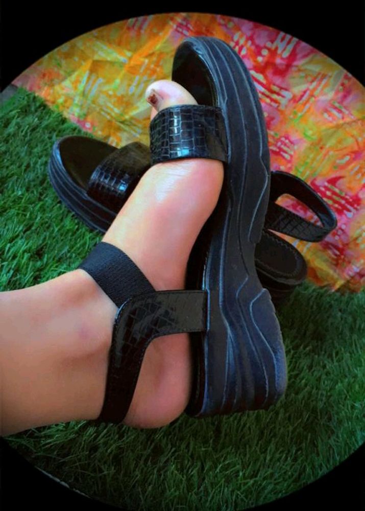 Black Sandals!🖤