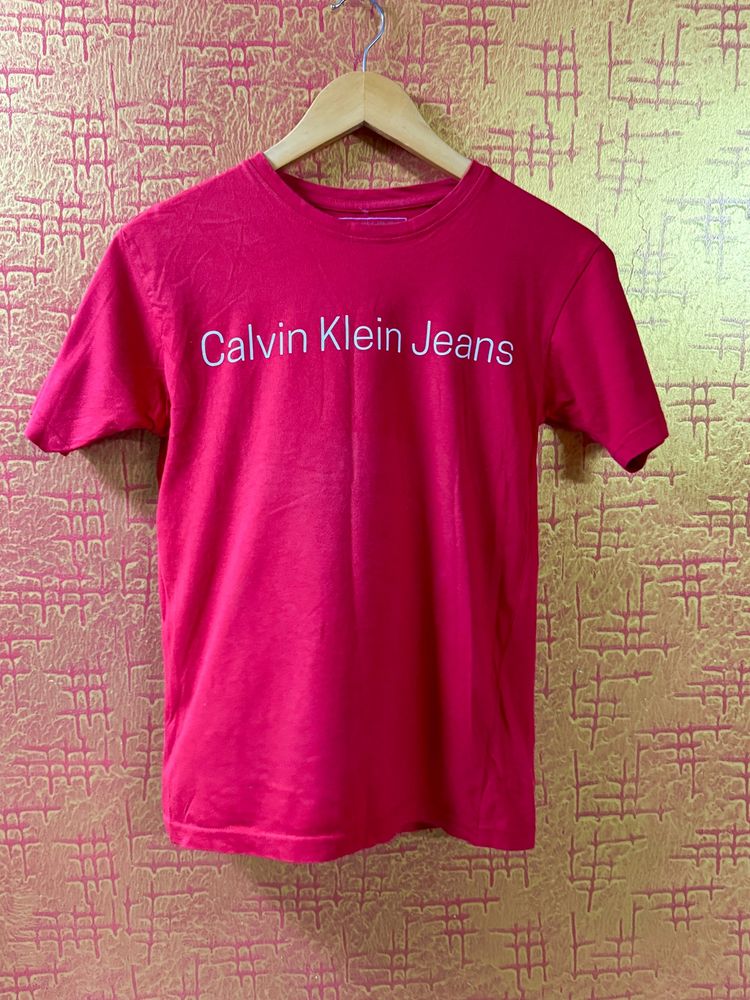 Calvin Klein Jeans Women Round Neck Tshirt