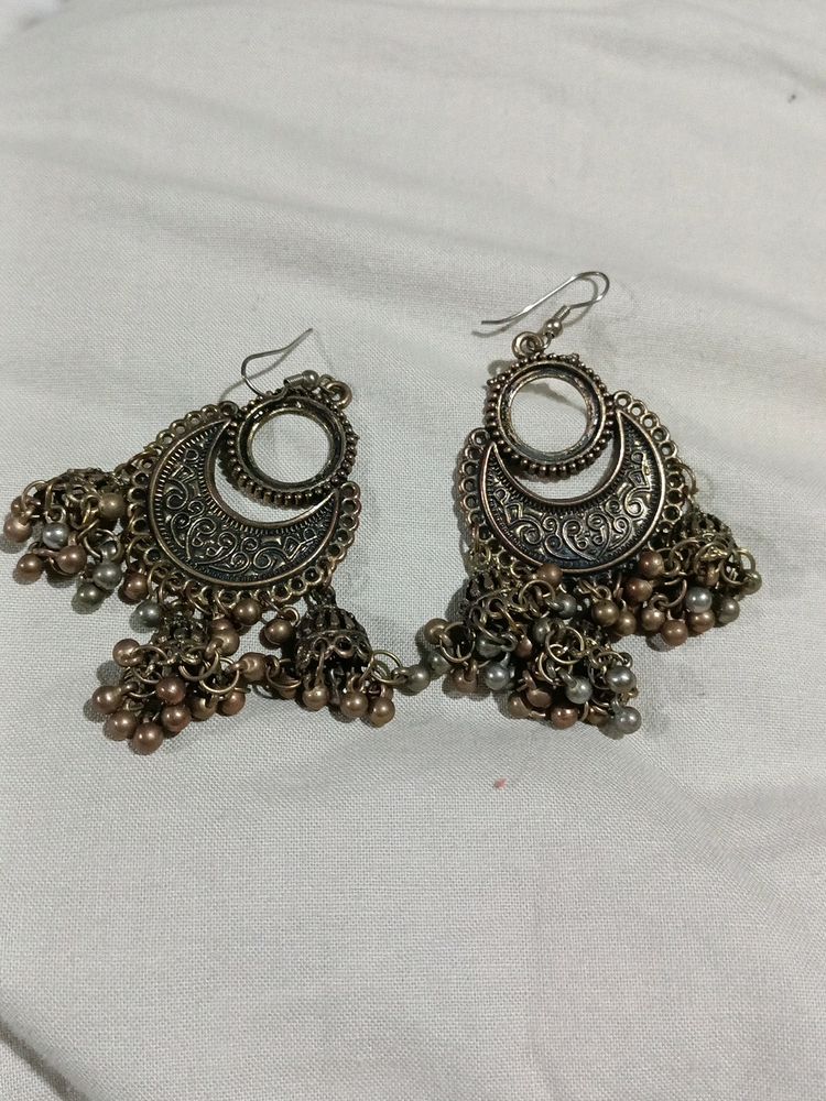 Earings