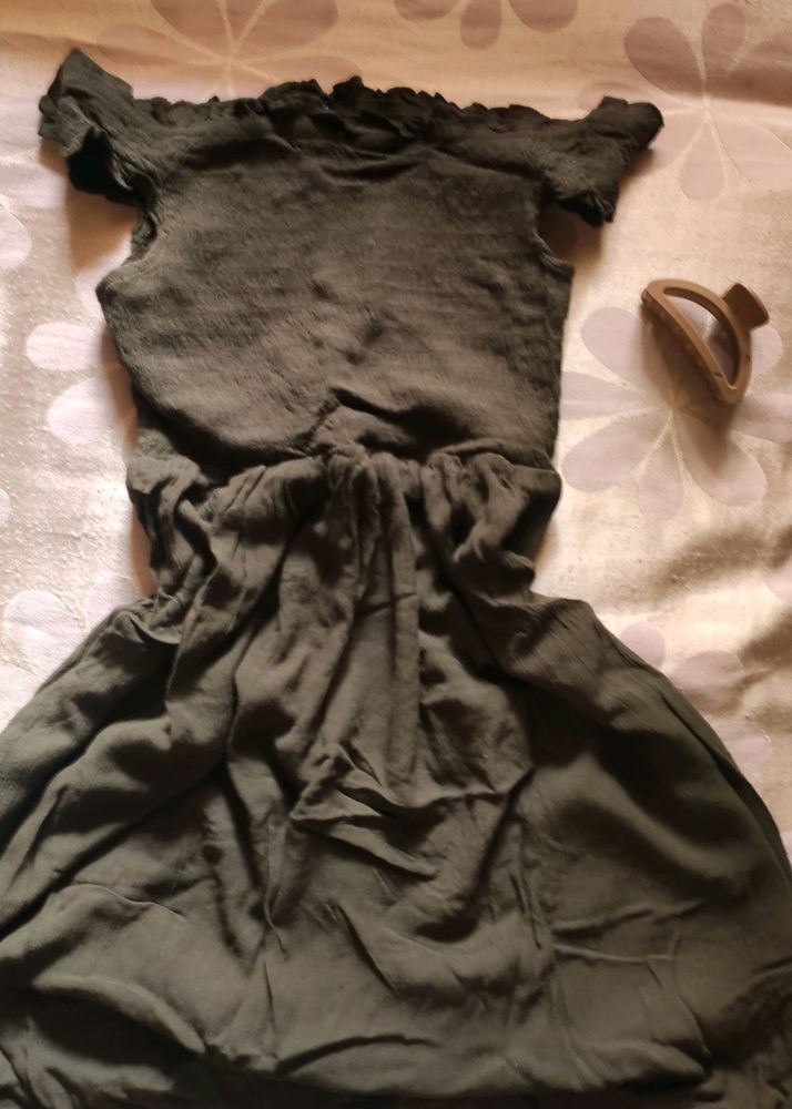 Olive Green Dress 🎀