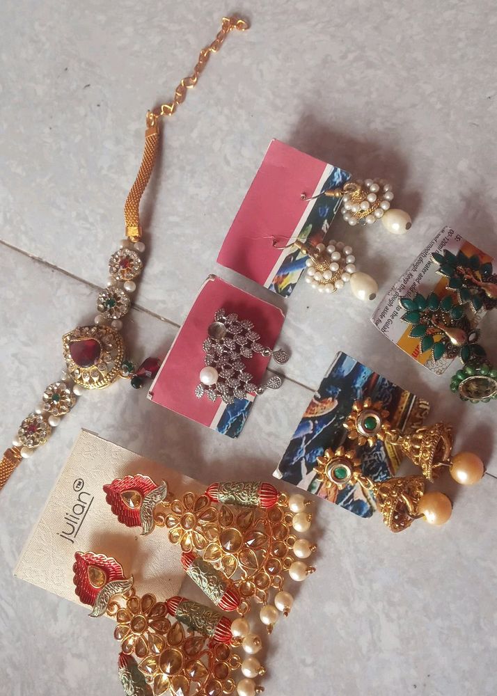 5 Pair Of Earrings With Bajubad Free