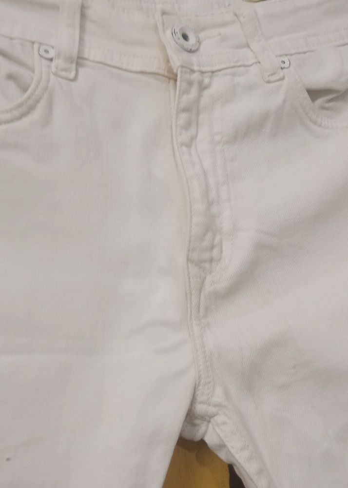 White Scarch Jeans