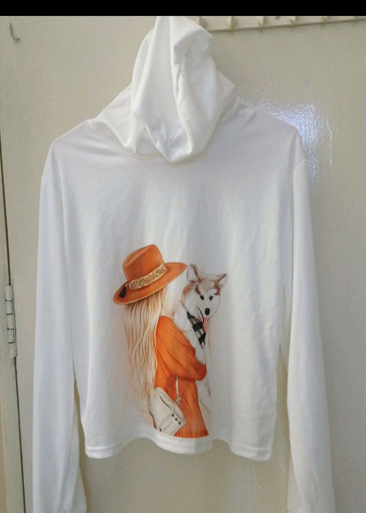 Beautiful Comfortable White Hoddie