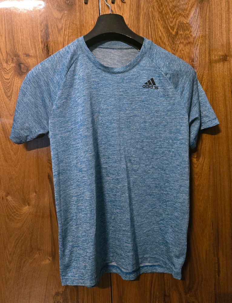 ADIDAS Gym Tshirt