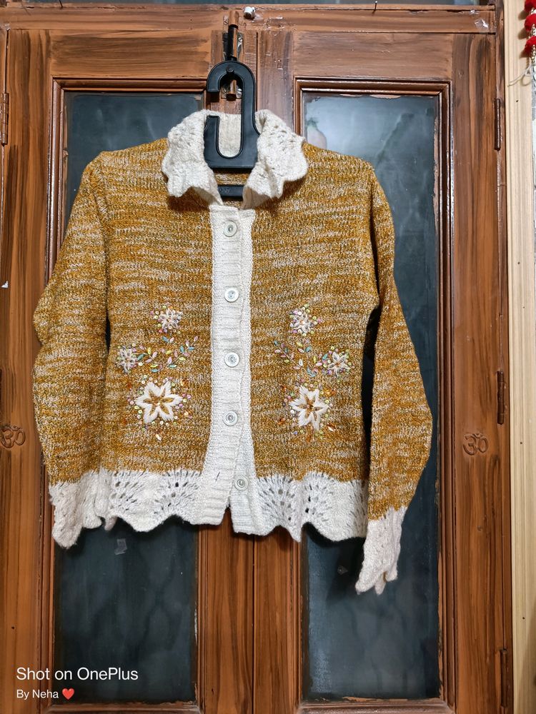 Beautiful Premium Quality Woolen Cardigan