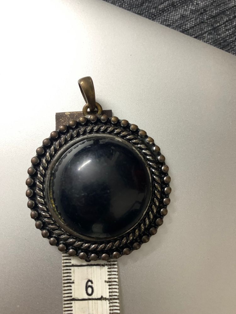 Black stone pendant