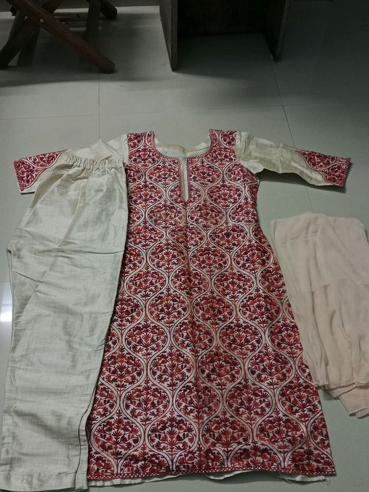 Kashmiri Kurta Set