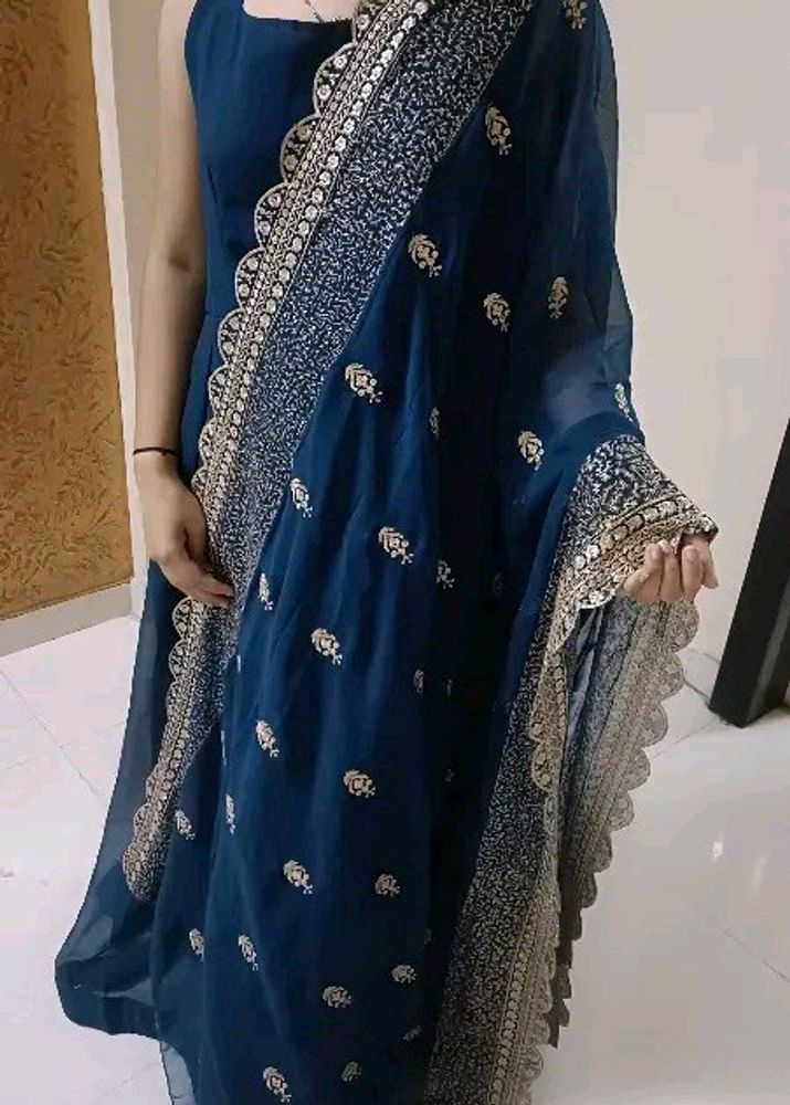 Very Beautiful Ethnic Gown 🌷✨🌙