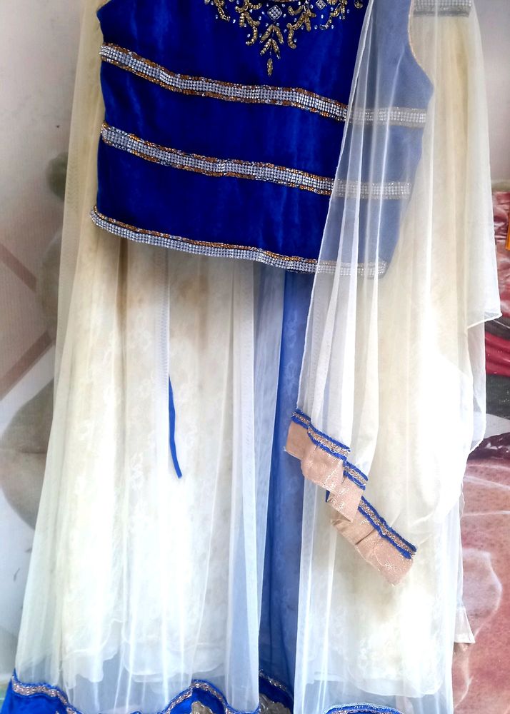 Sale 🎊🎉Cream Blue Lehnga