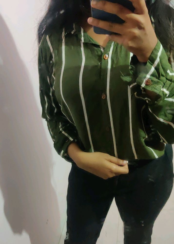 Green Buttonup Shirt For Everyday Wear