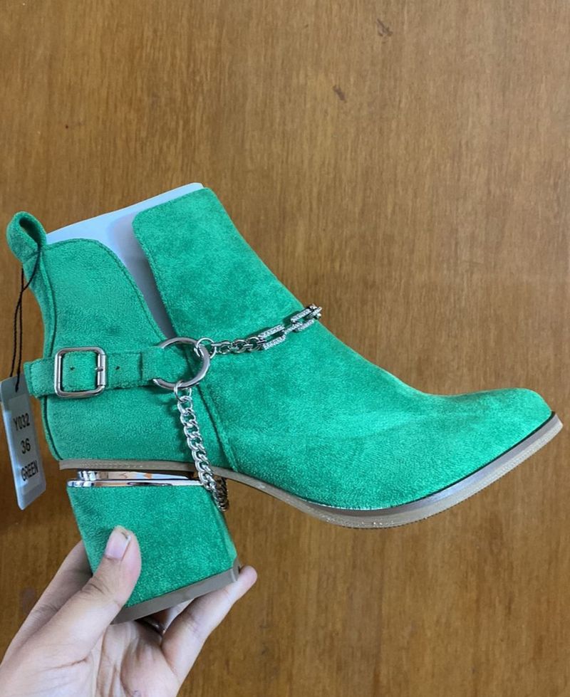 Green Chain  Boots Size 36