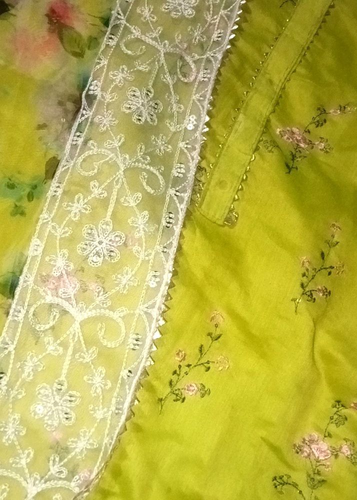 Kurta Set With Pant And Dupatta 💚