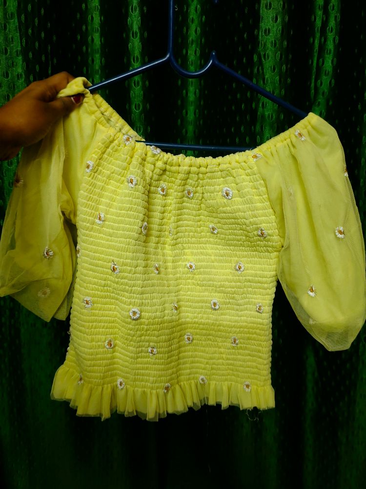 Yellow Net Croched Flower Crop Top