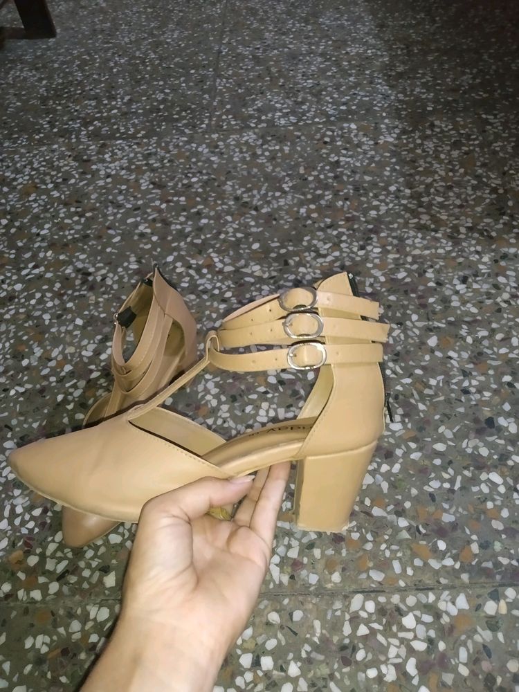 Tan Heels For Size 4.5,5